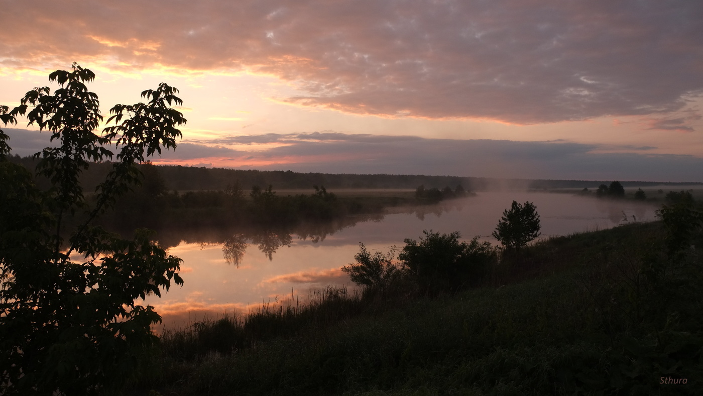 Утро на озере.