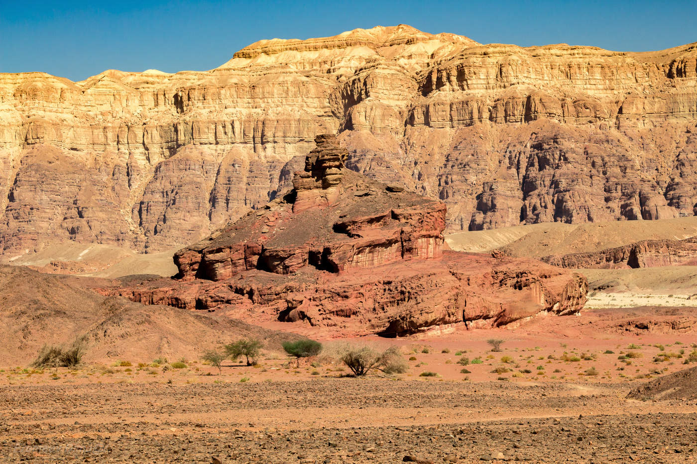 Скала:"Винтовой холм"...