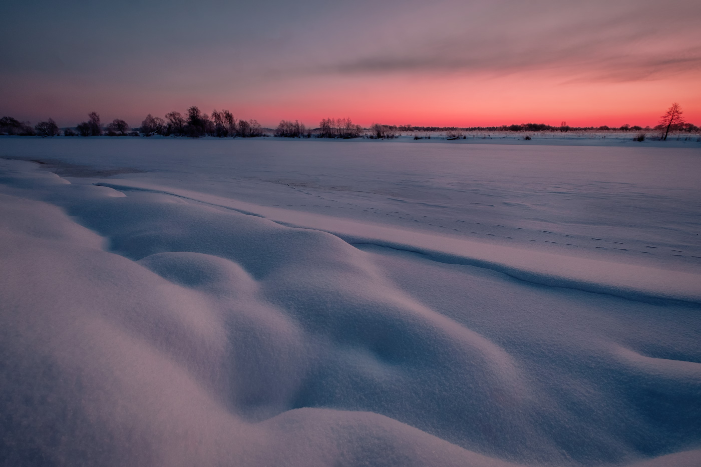 Снежная река