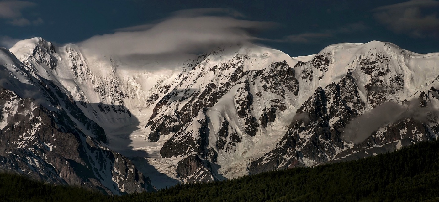 С первыми лучами.