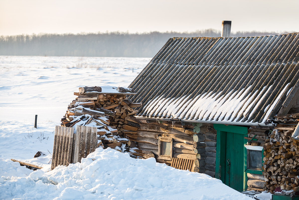 На отшибе...