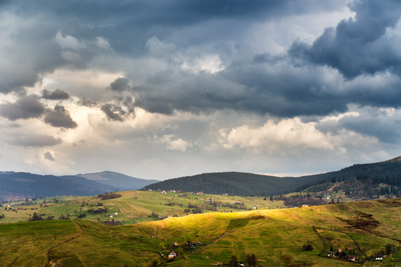 Апрельско-Карпатская тема
