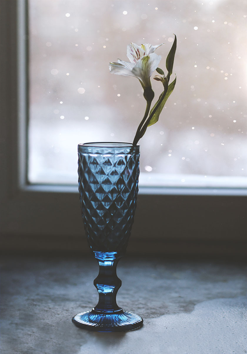 А за окном....март....