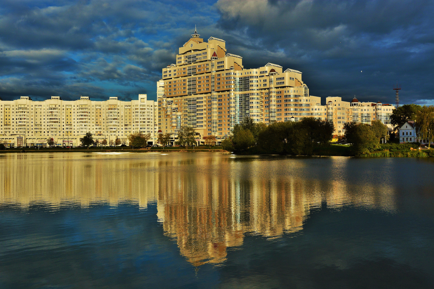 Уходящий день ...