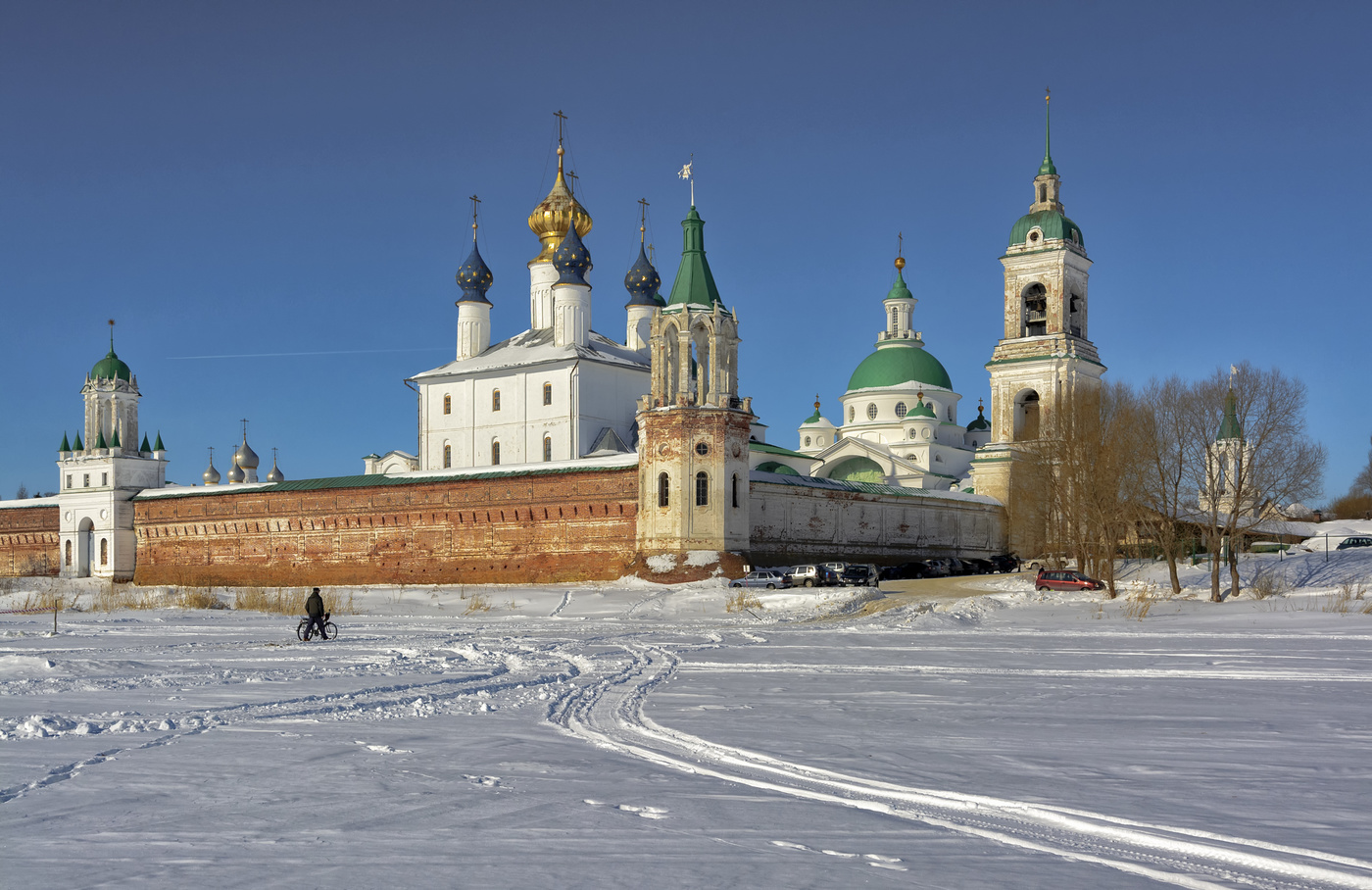 март на озере Неро