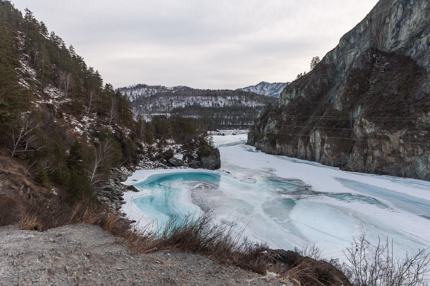 Бирюзовый лед Катуни