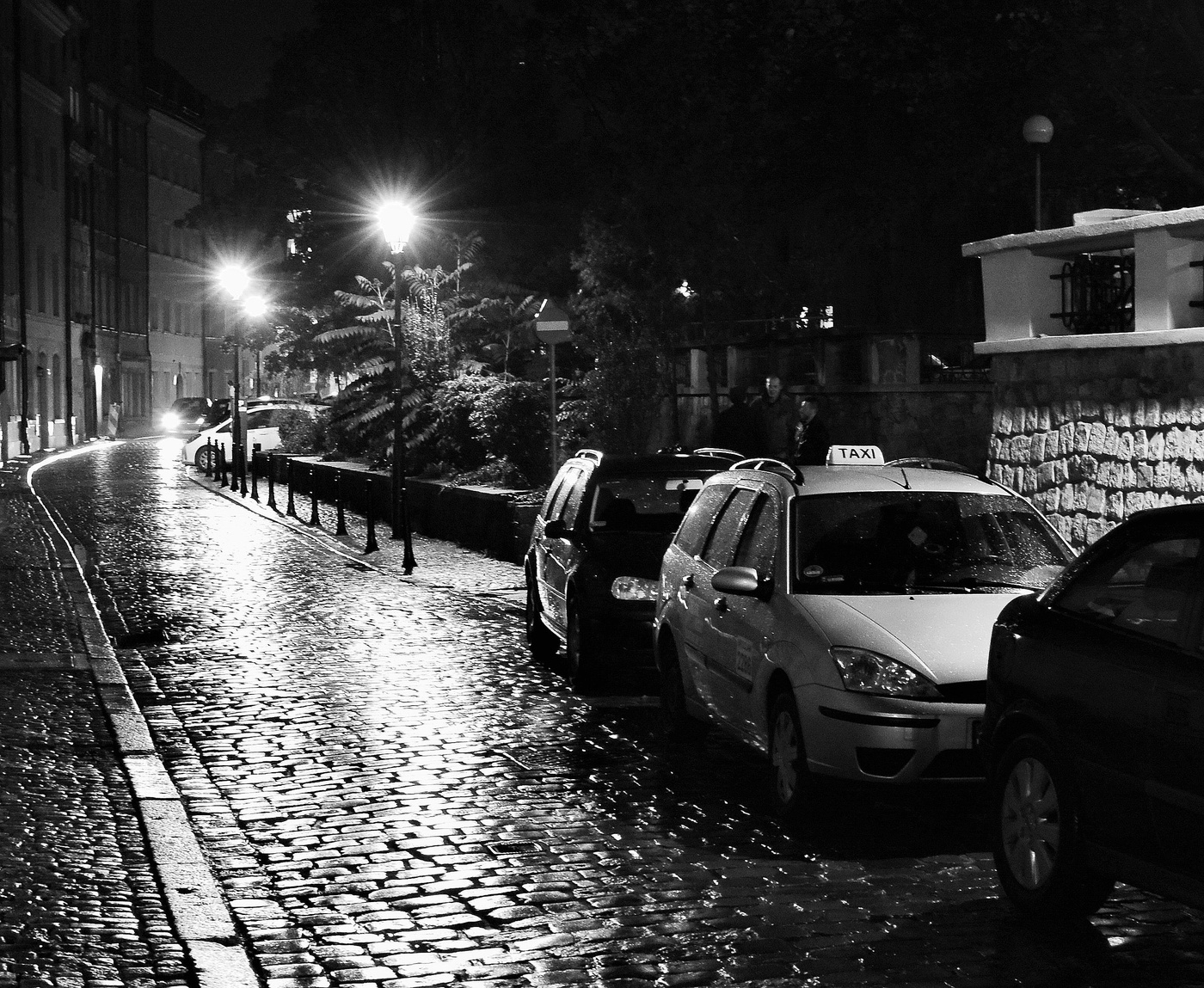 Сырая ночь ...