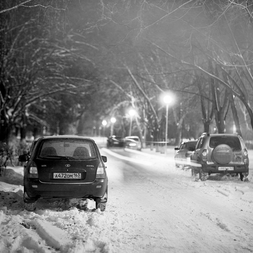 Зимний вечер в городе "Жигулей".