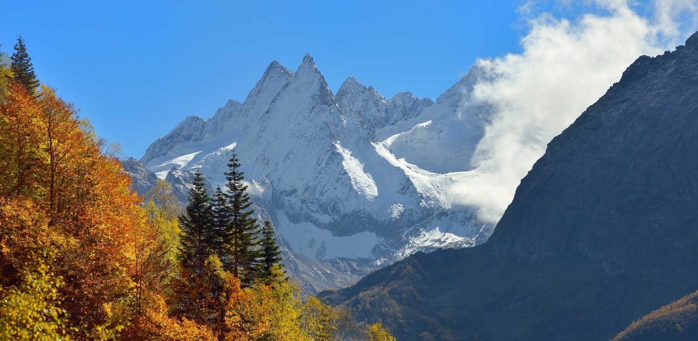 В Домбае осень
