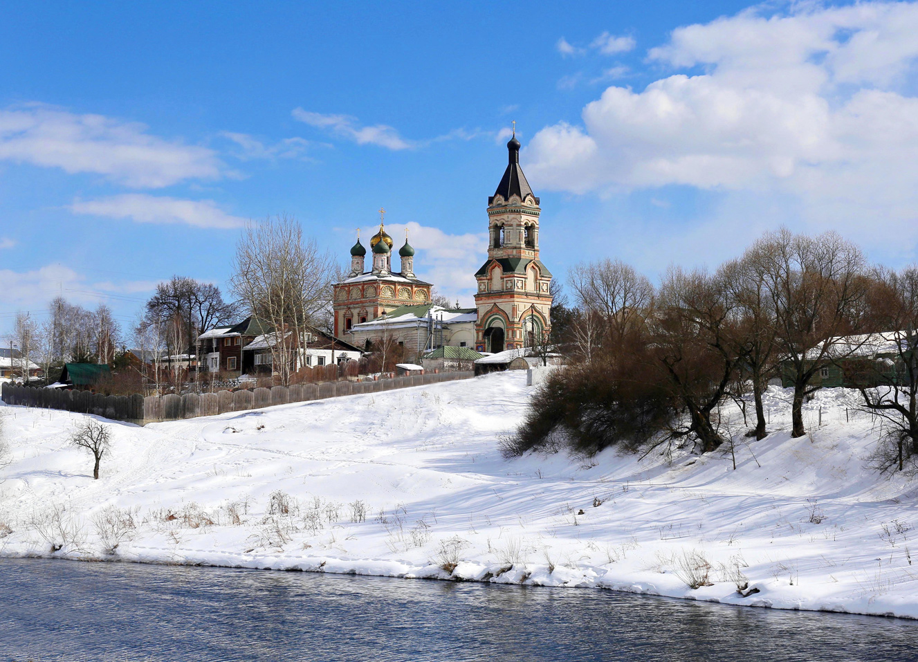 Солнечным зимнем днем в Колычево