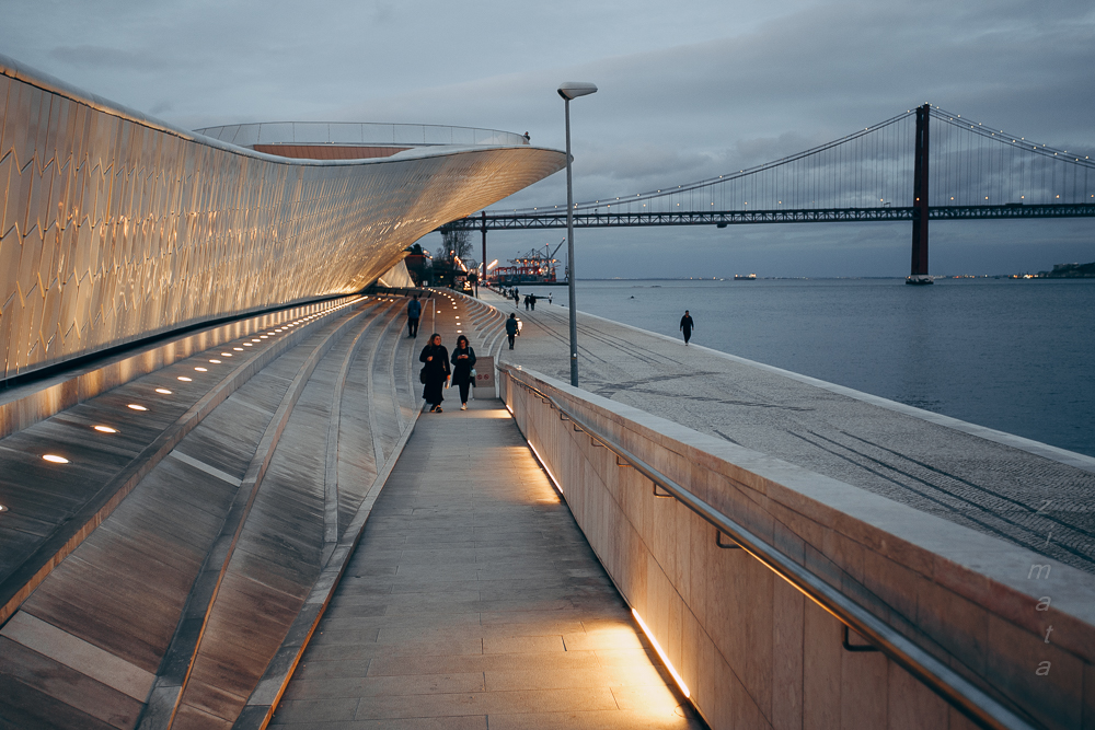 вечерняя подсветка