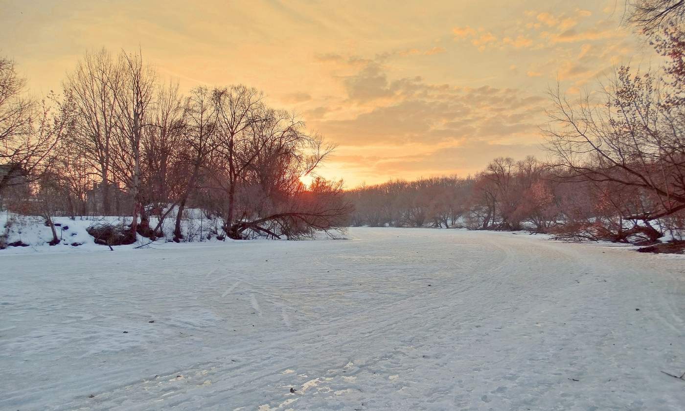 Хрупкий весенний лёд