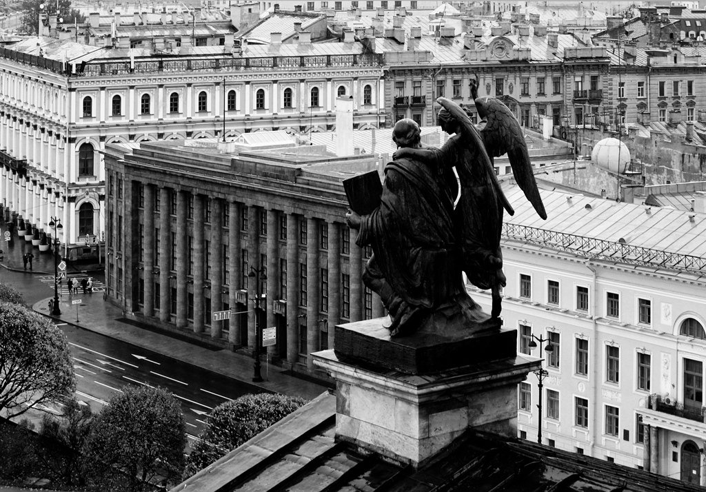 Мокрый город