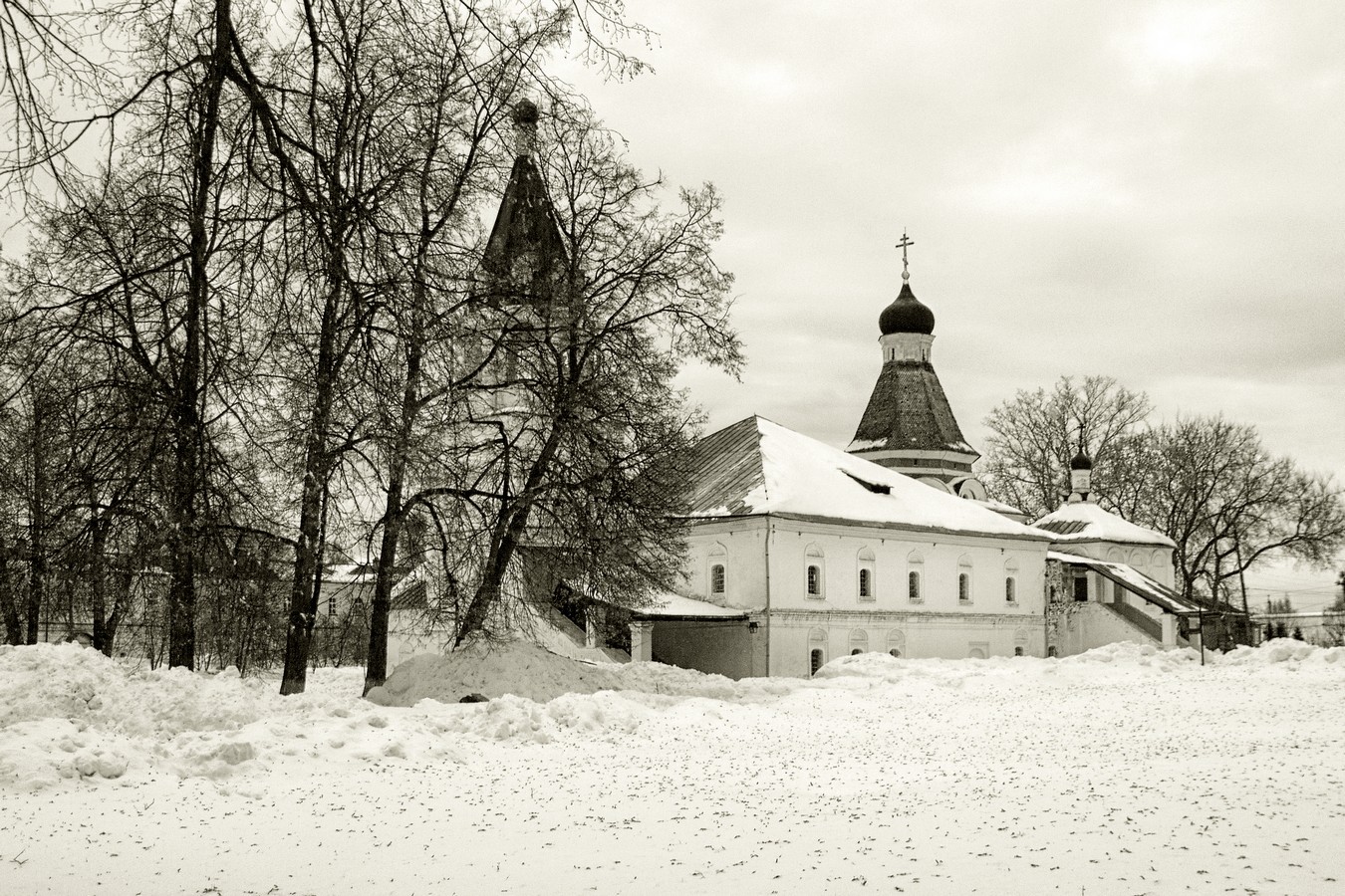 ПОКРОВСКИЙ ХРАМ (16 В.)