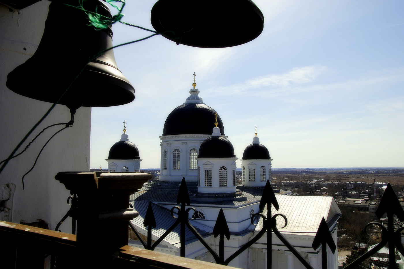 Колольный звон до небес - Христос Воскрес!