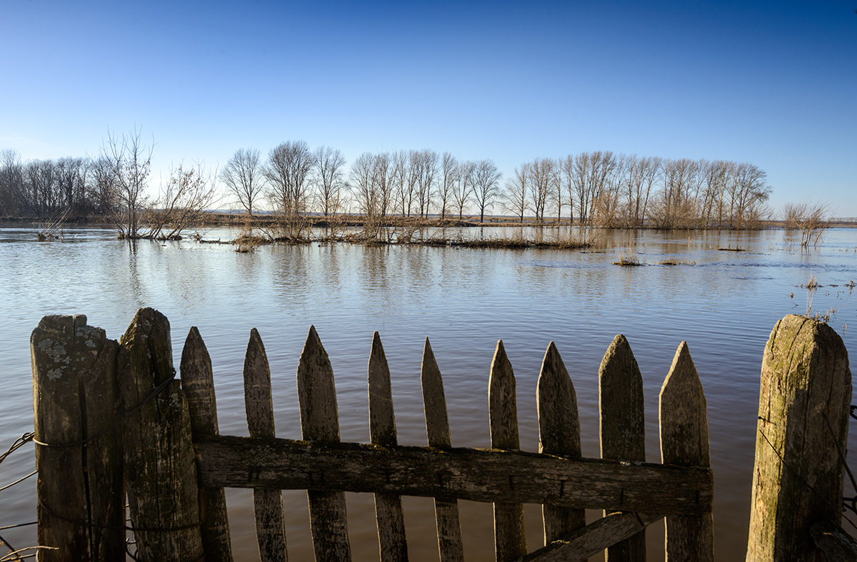 Паводок...