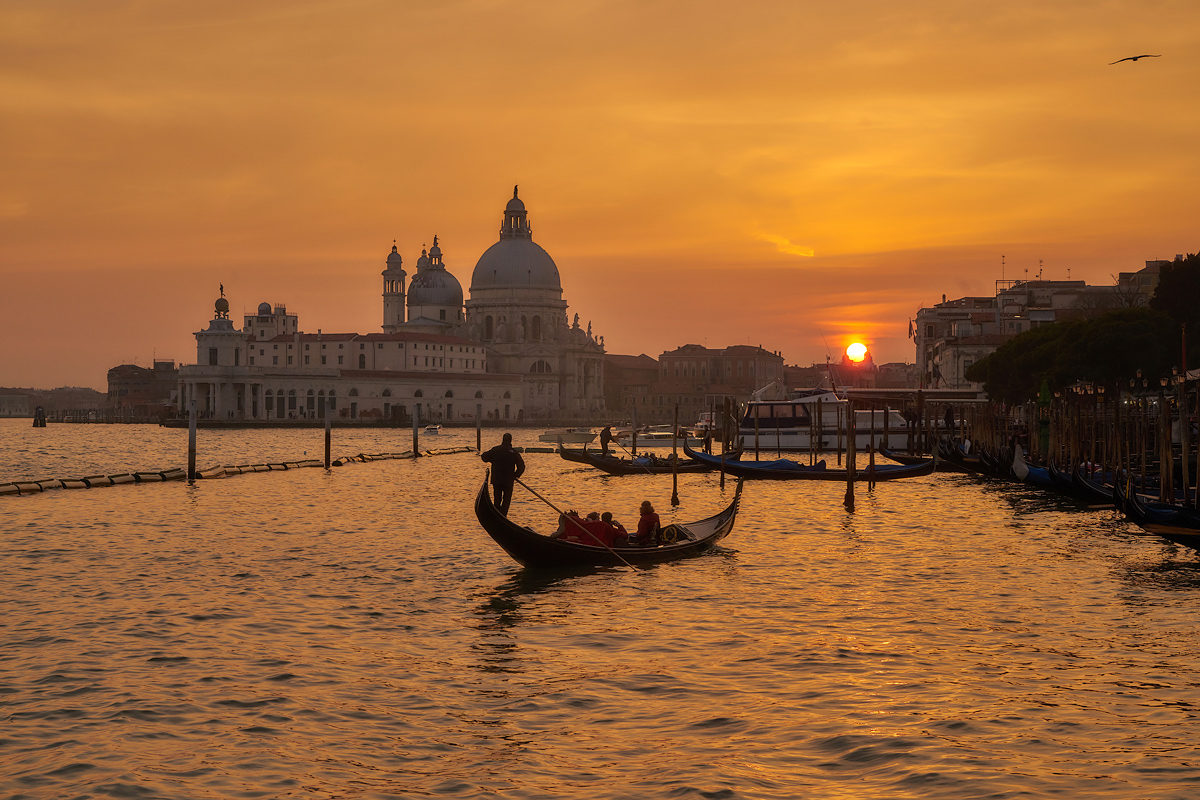 Вечерняя смена...