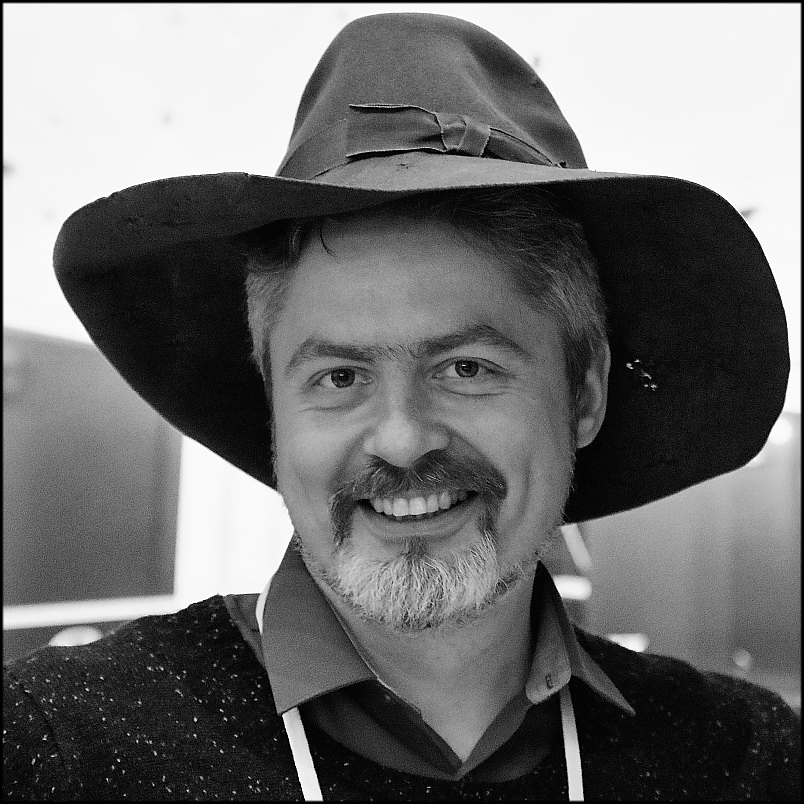 Харизматичный!