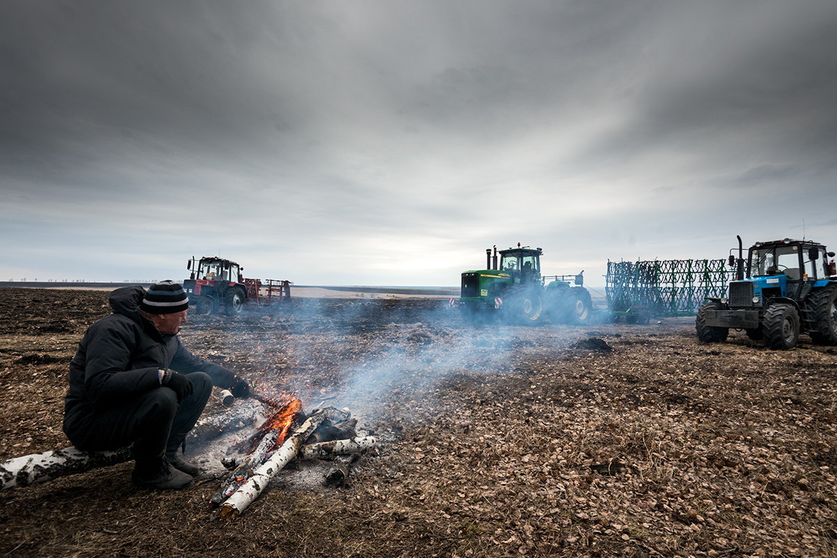 Посевная. Ночная смена...