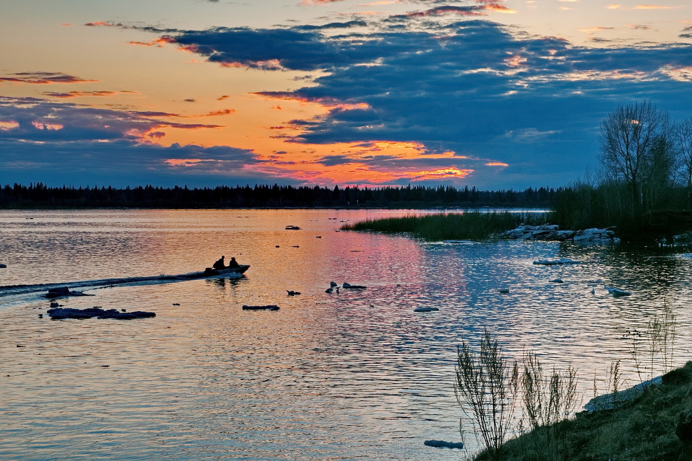 ВЕСЕННЯЯ РЕКА