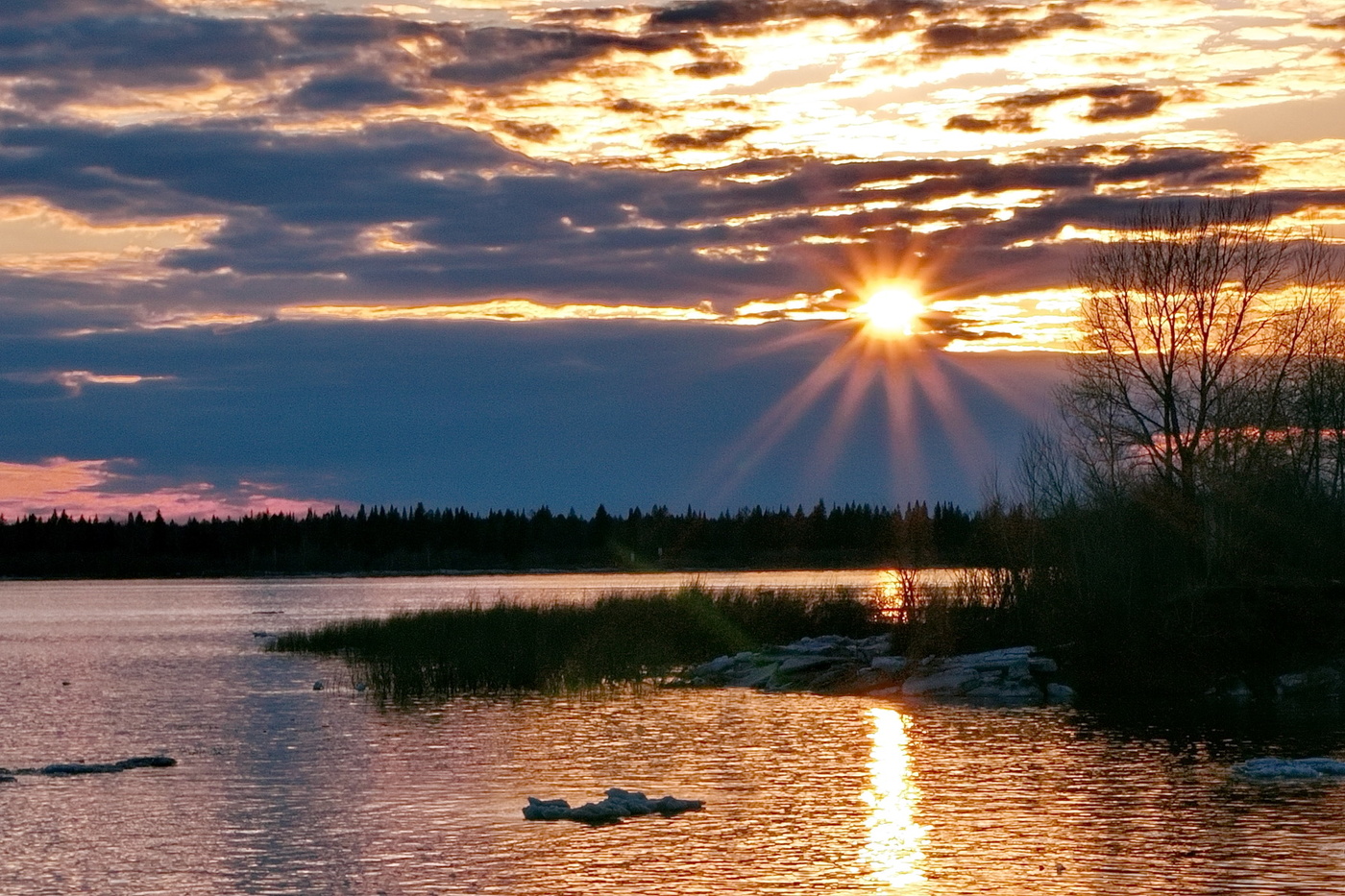 *СОЛНЕЧНЫЕ ЛУЧИКИ**