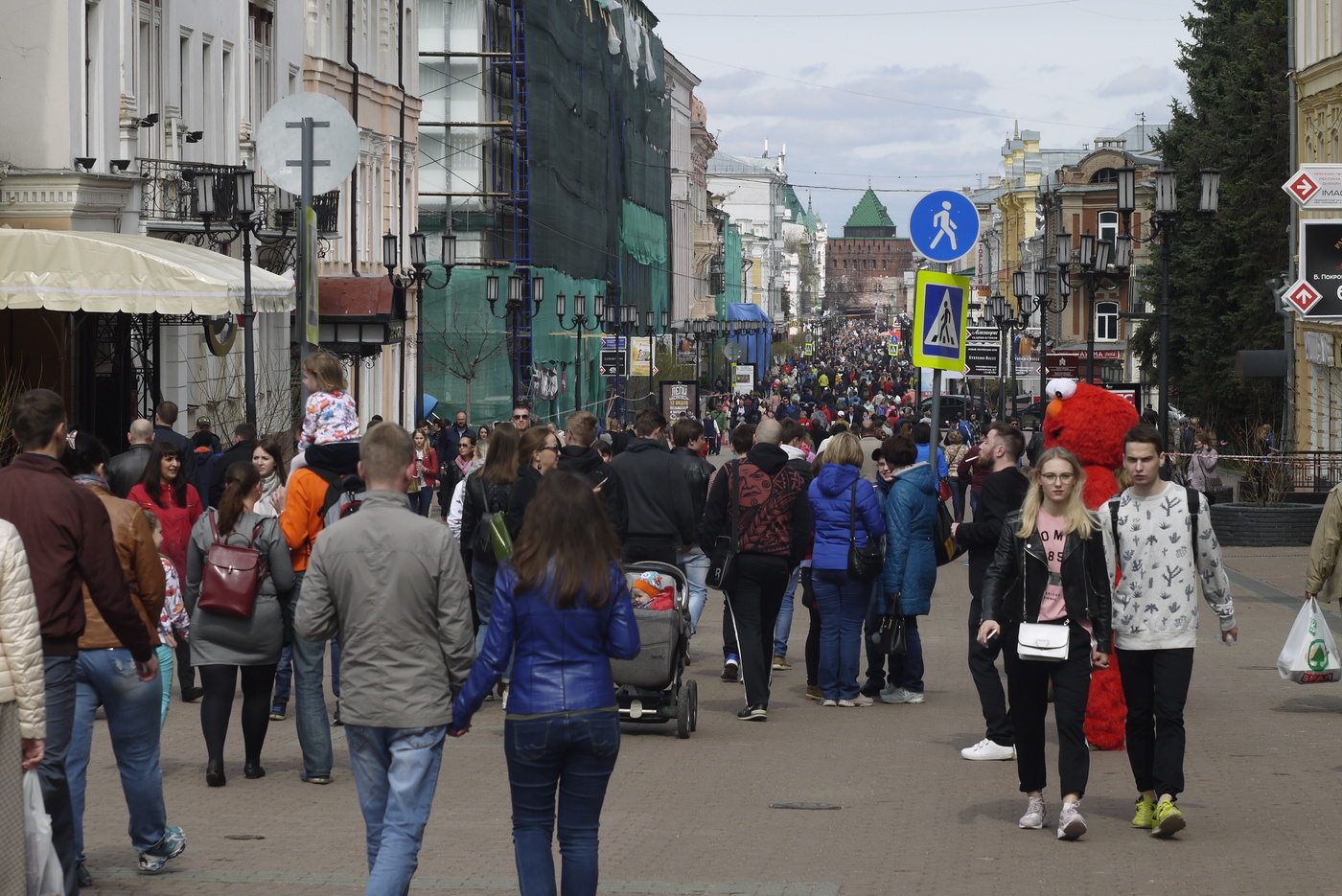Горьковчане и нижегородцы.