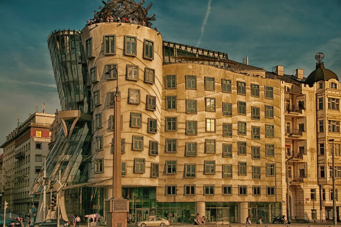 ОТХОД ОТ ПРИВЫЧНОГО СТИЛЯ