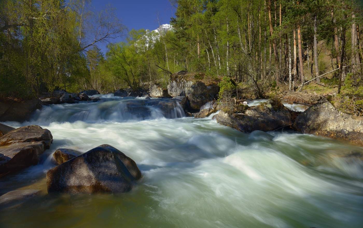 Весенний поток