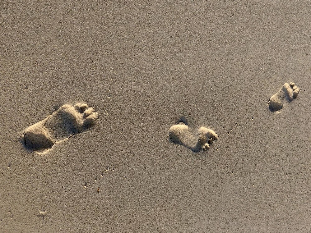 Следы на песке