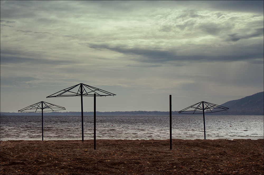 Осенний пляж.