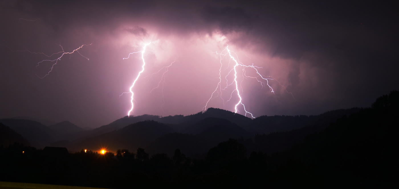 Ночная гроза в Альпах