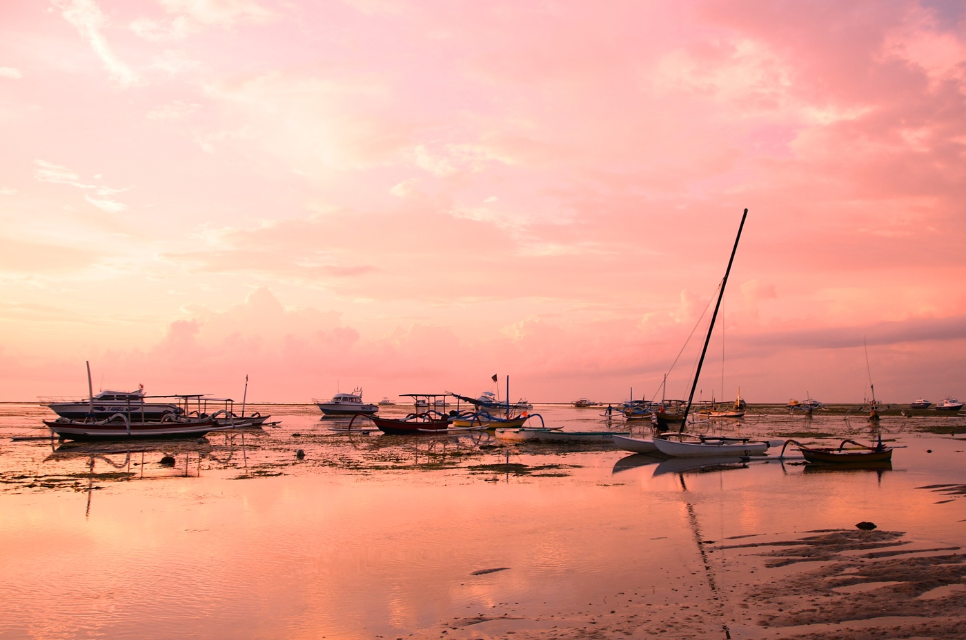 Утро сонных лодок...