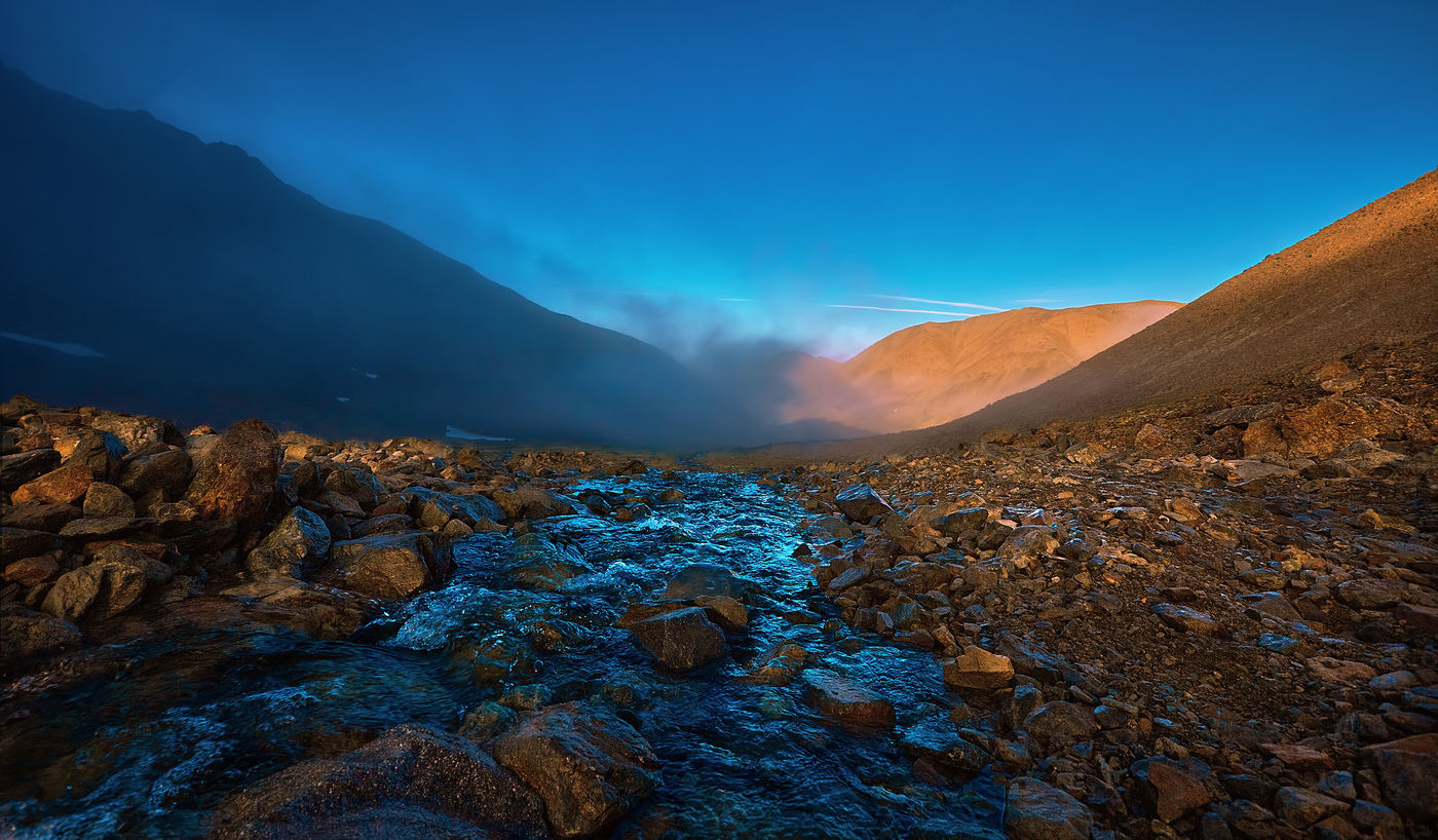 Вот и туман уходит с перевала.