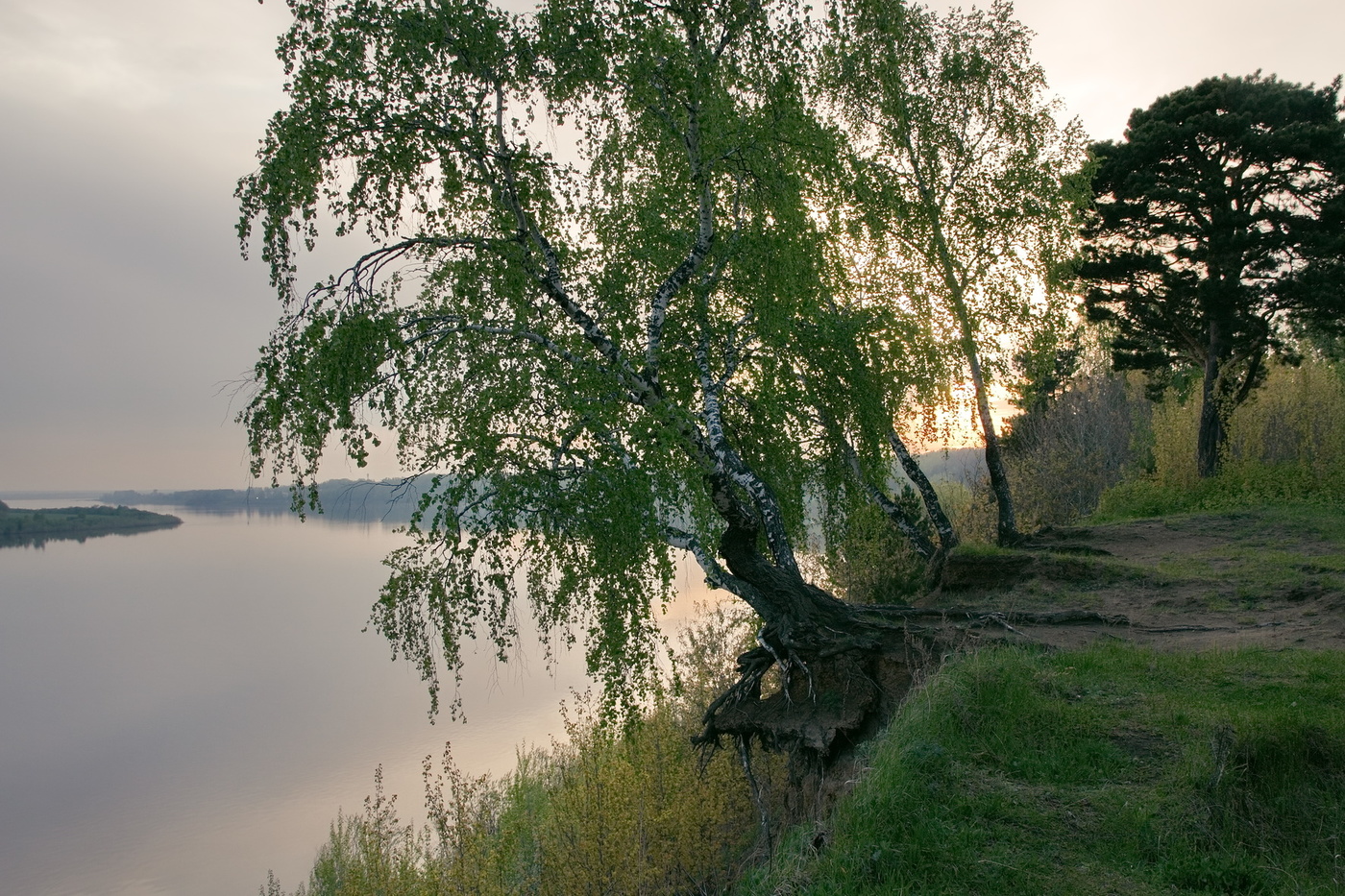 *Над обрывом