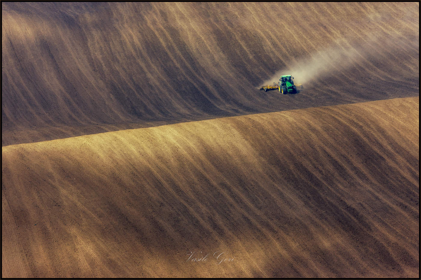 На крутой волне...