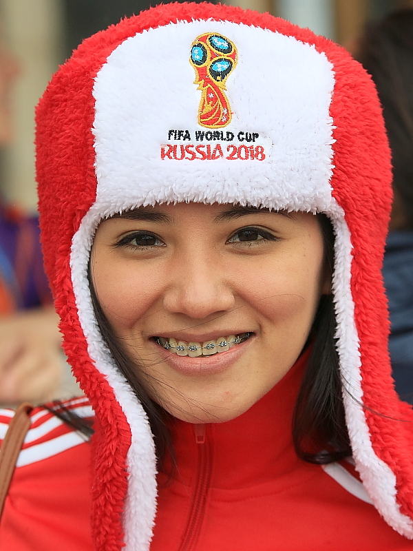 Болельщица!