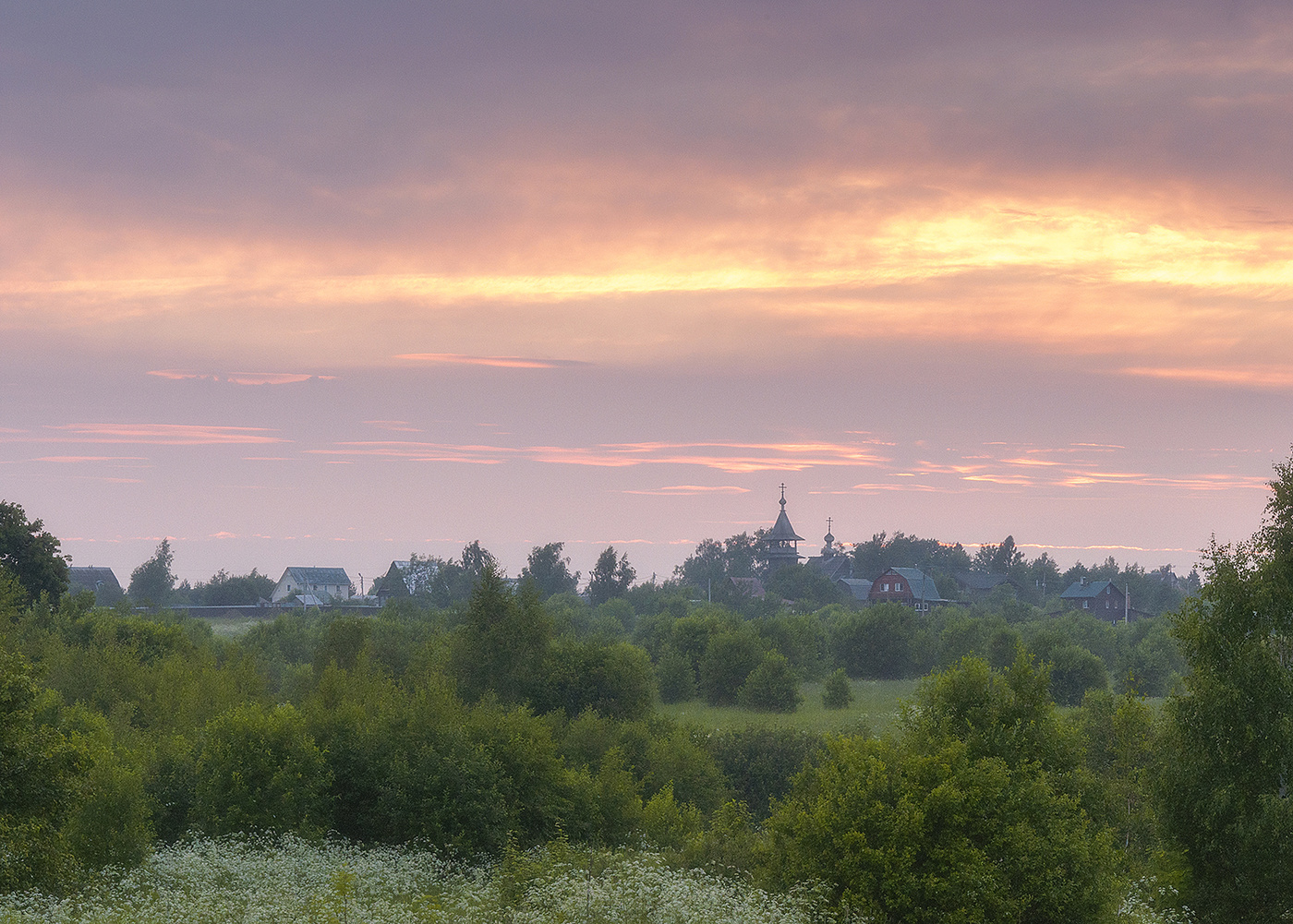 Закатное небо над Благовещеньем
