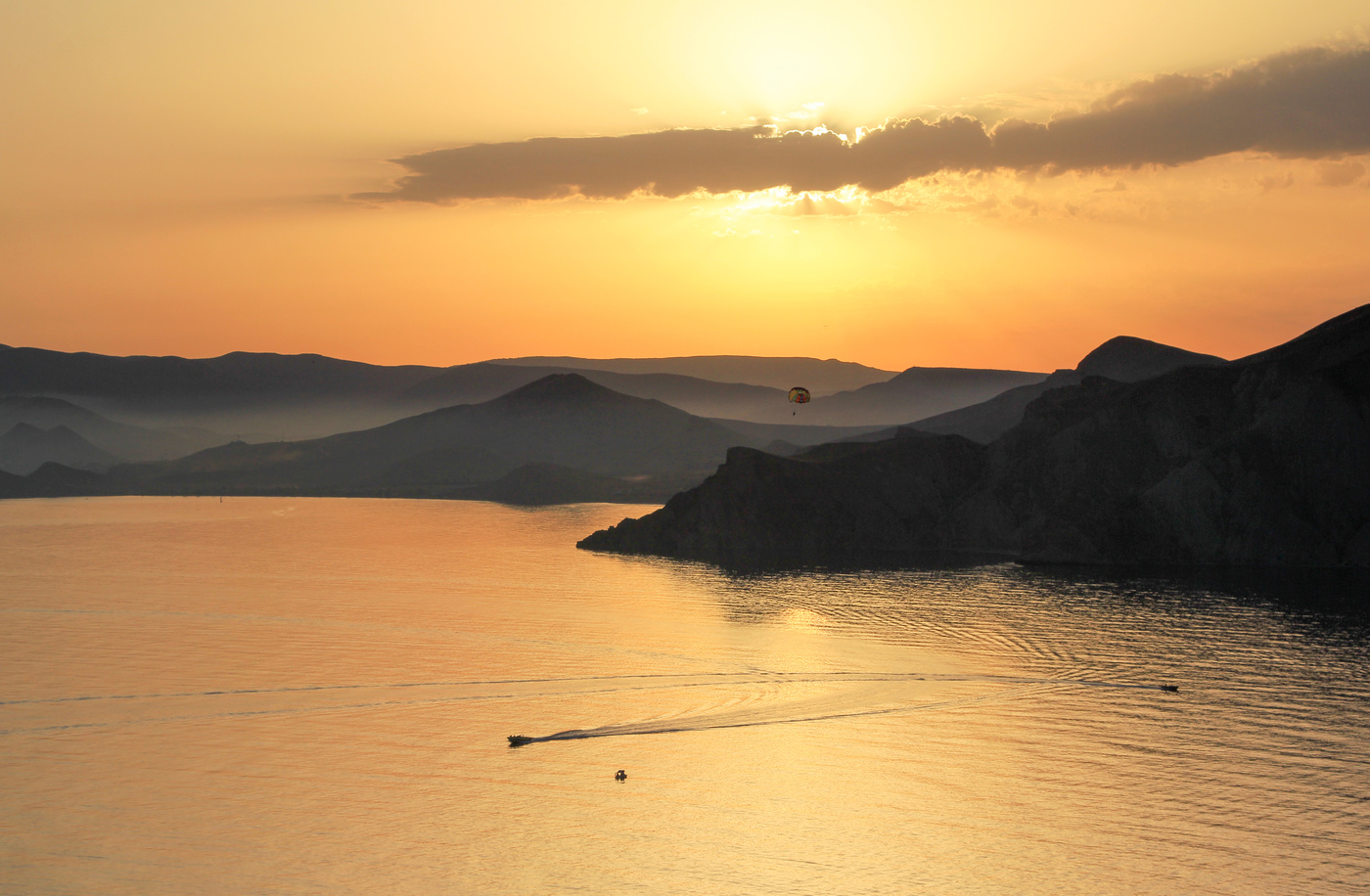 На закате...