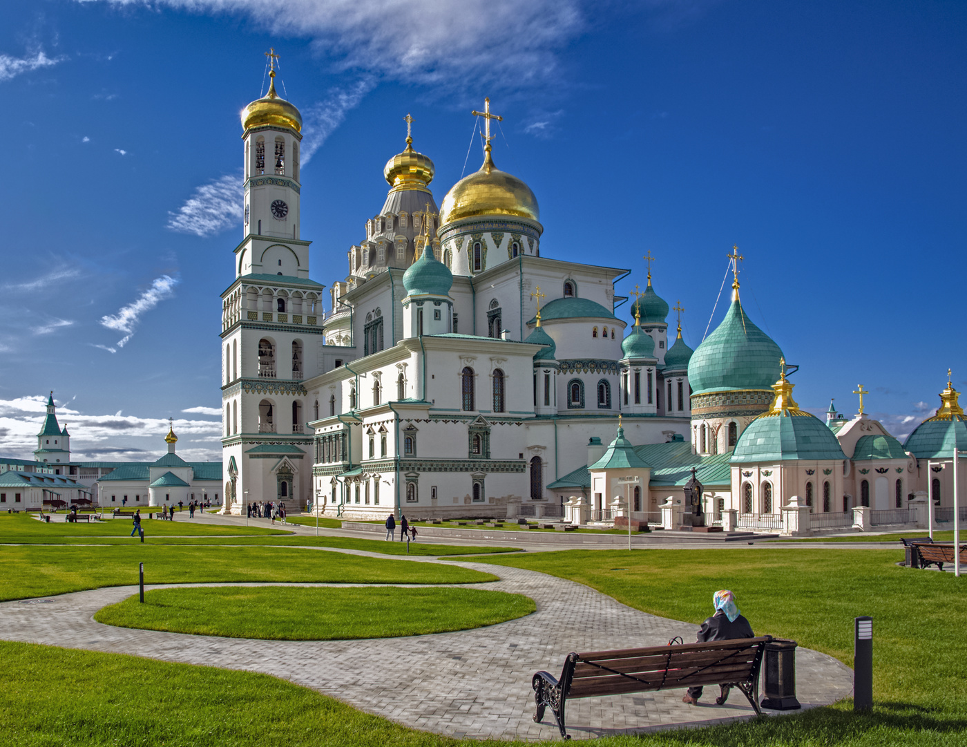 солнечный день