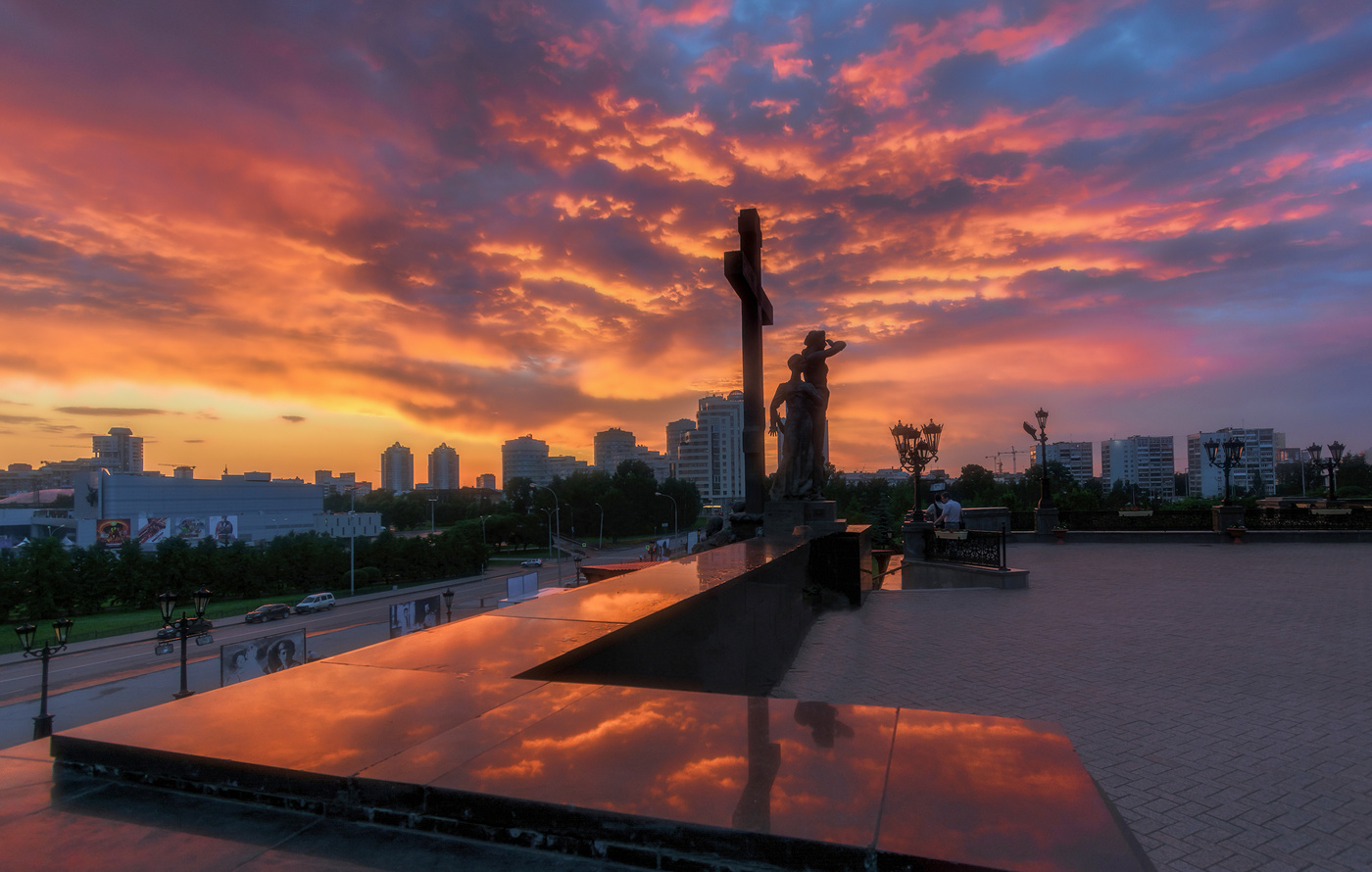 Закат пылал