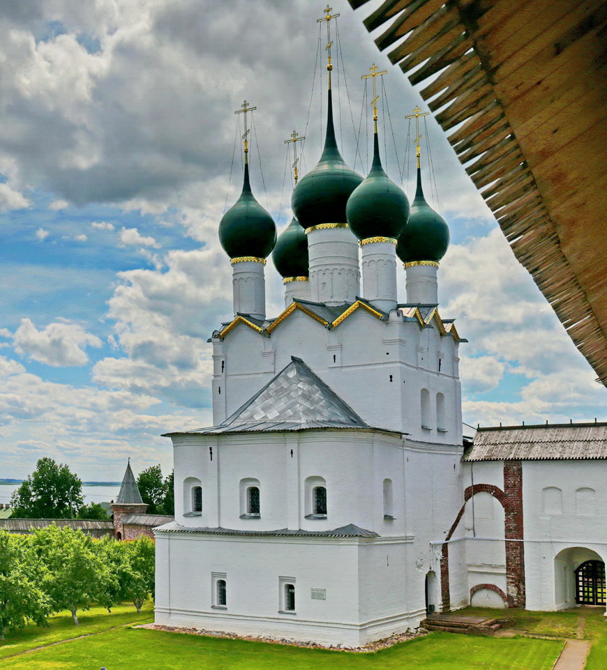 Церковь Григория Богослова Ростовского кремля