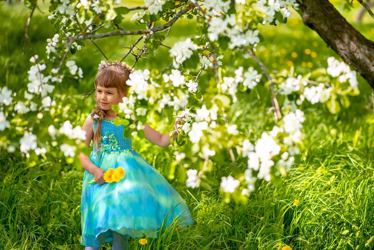 Белая весна