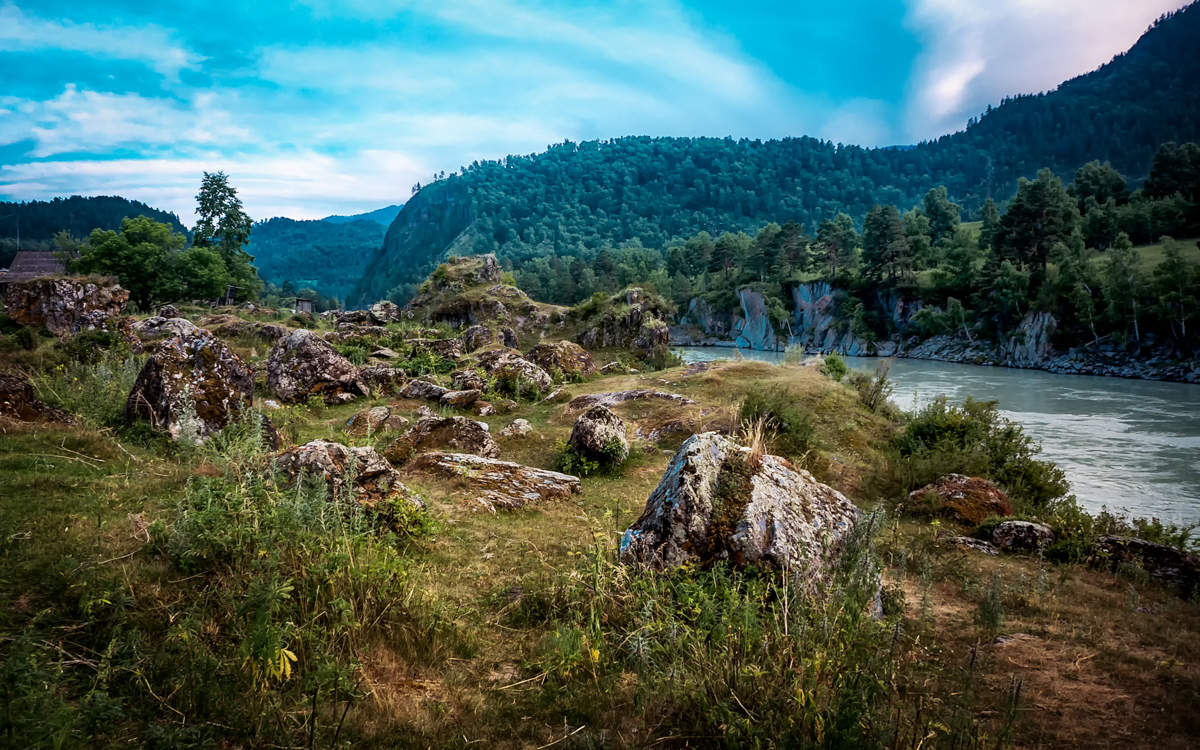 Скалы чемала