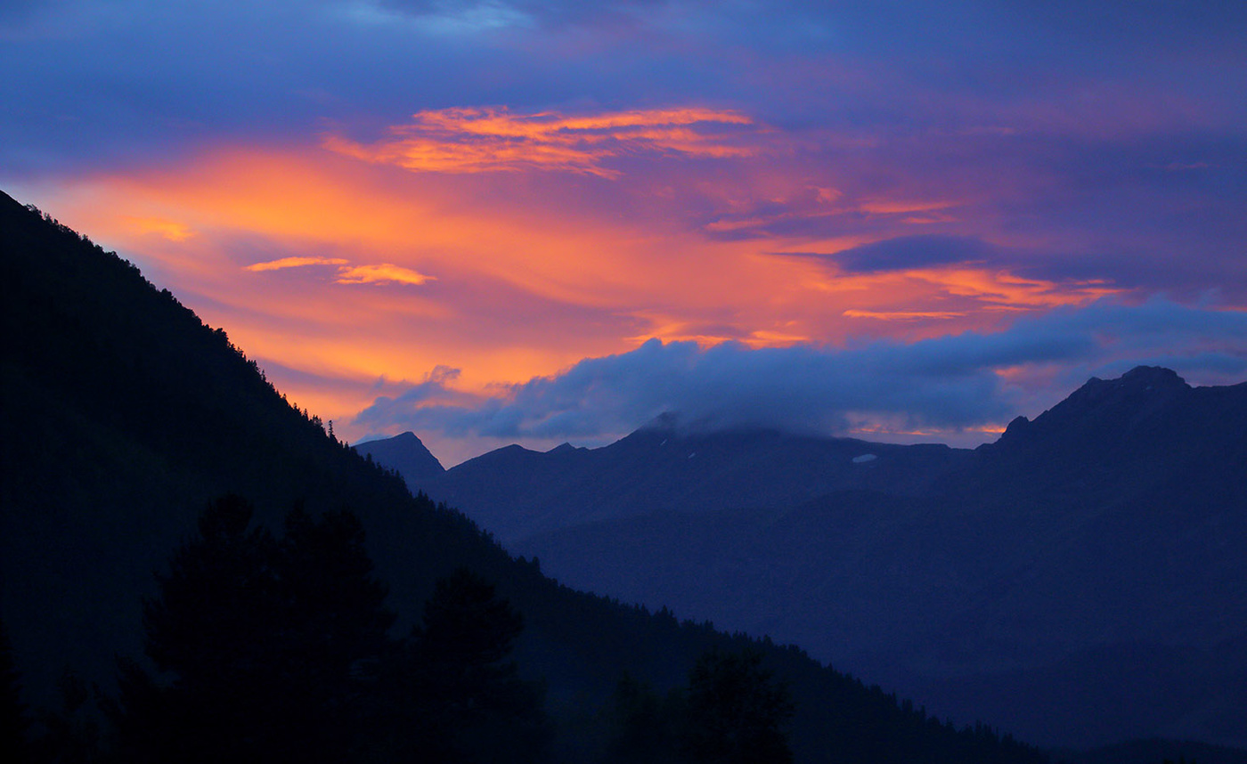 Закат на Софийской поляне