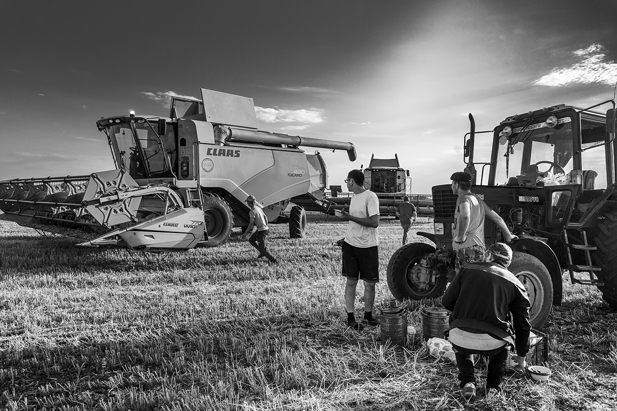 По машинам!