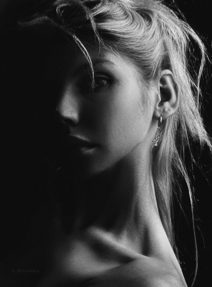 A. Krivitsky's studio. Portrait. Summer. 2018. TFP. (Эксперимент съемки в микроавтобусе).