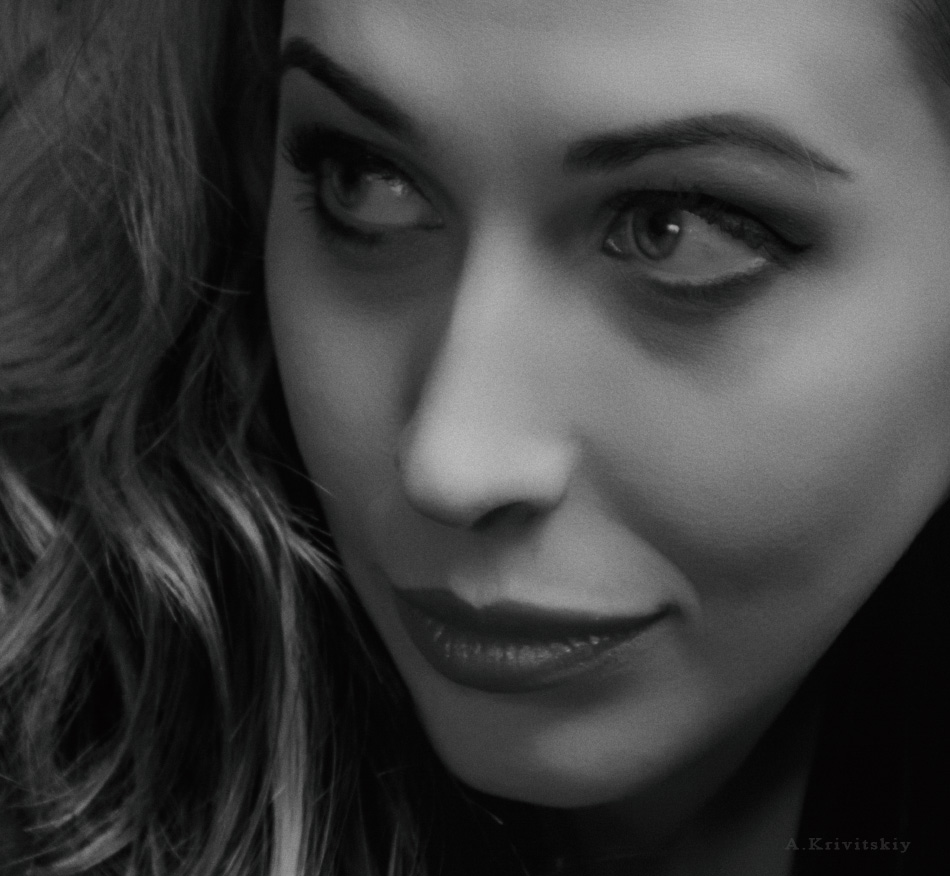 Monochrome, glamorous, portrait. A. Krivitsky's studio.