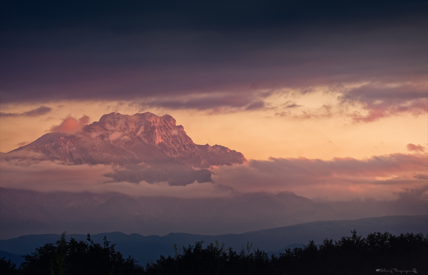 Парящие горы Осетии.