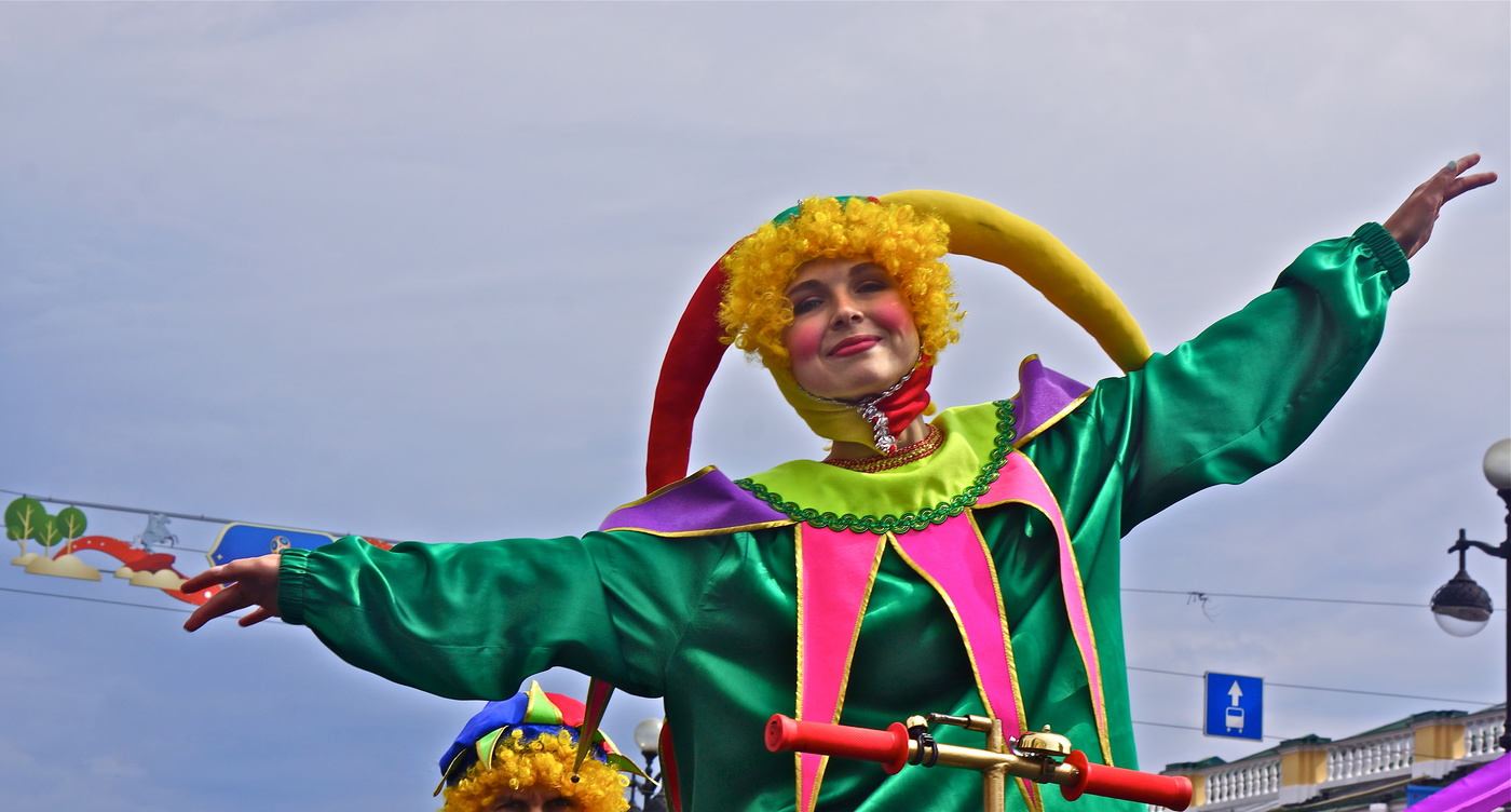 Во флешмобе "Ваше величество Женщина".