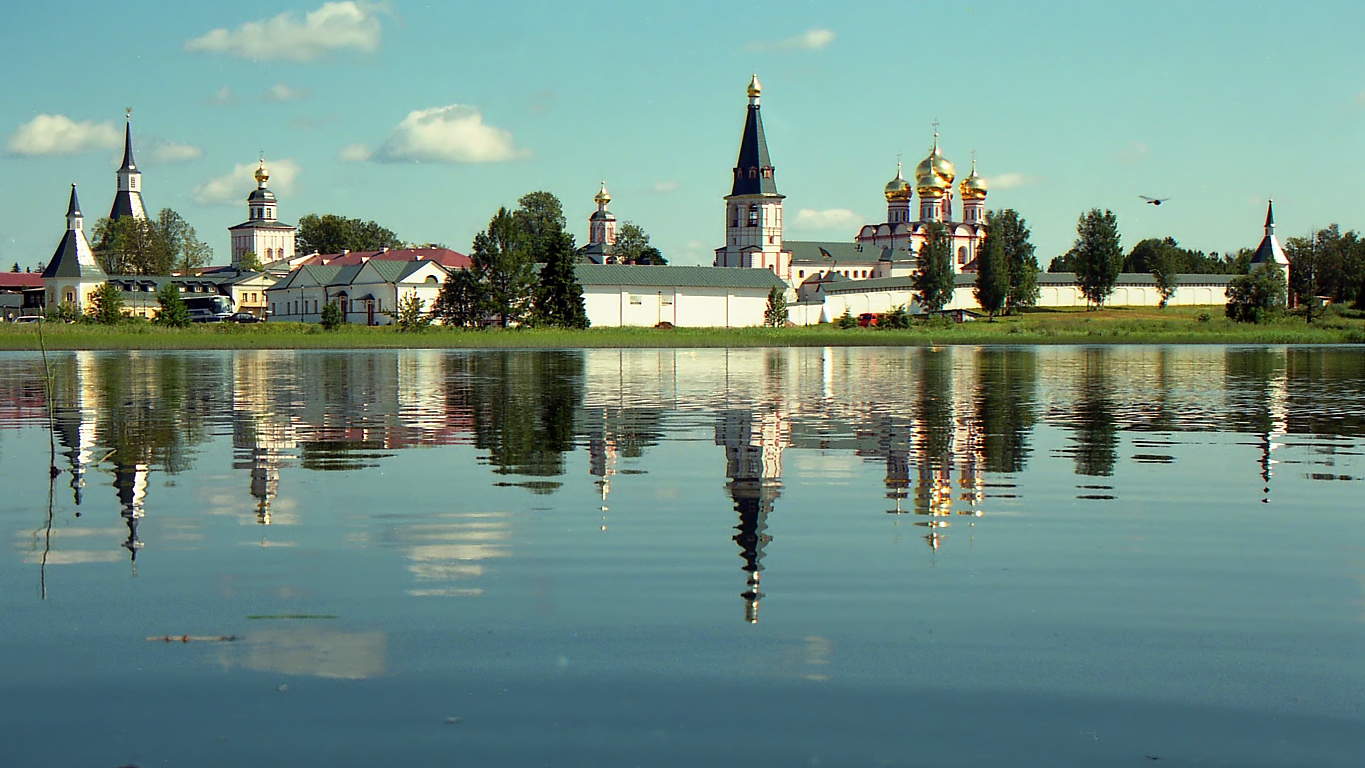 Валдайский Иверский Богородицкий Святоозерский мужской монастырь.